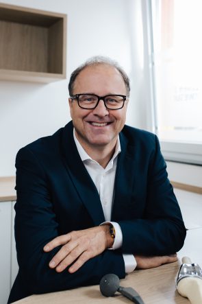 Dr. Bachfischer, OFZ, Hüfte, Knie, Prothese, Orthopädie